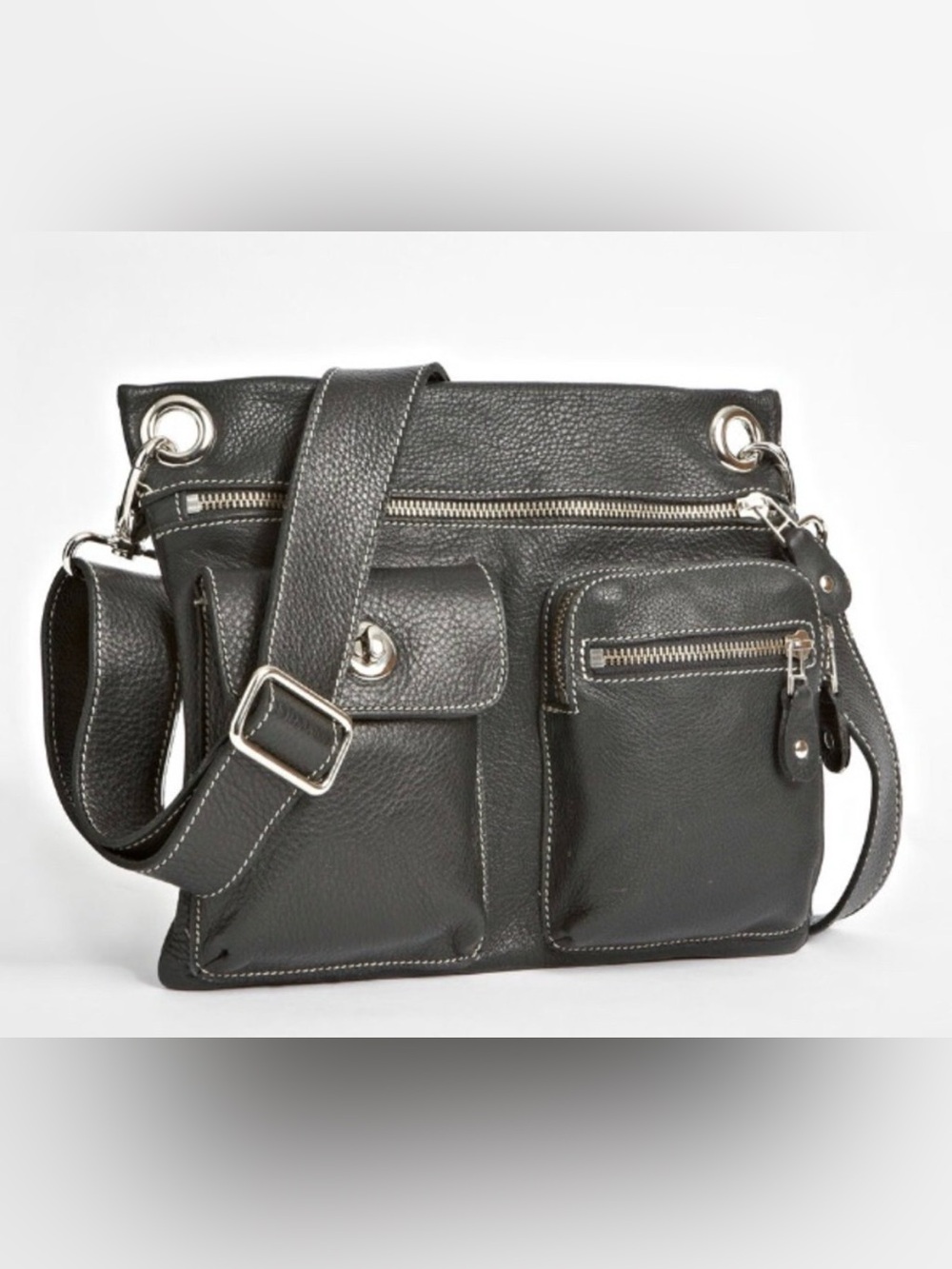 🌺ROOTS Black Leather Crossbody Bag🌺